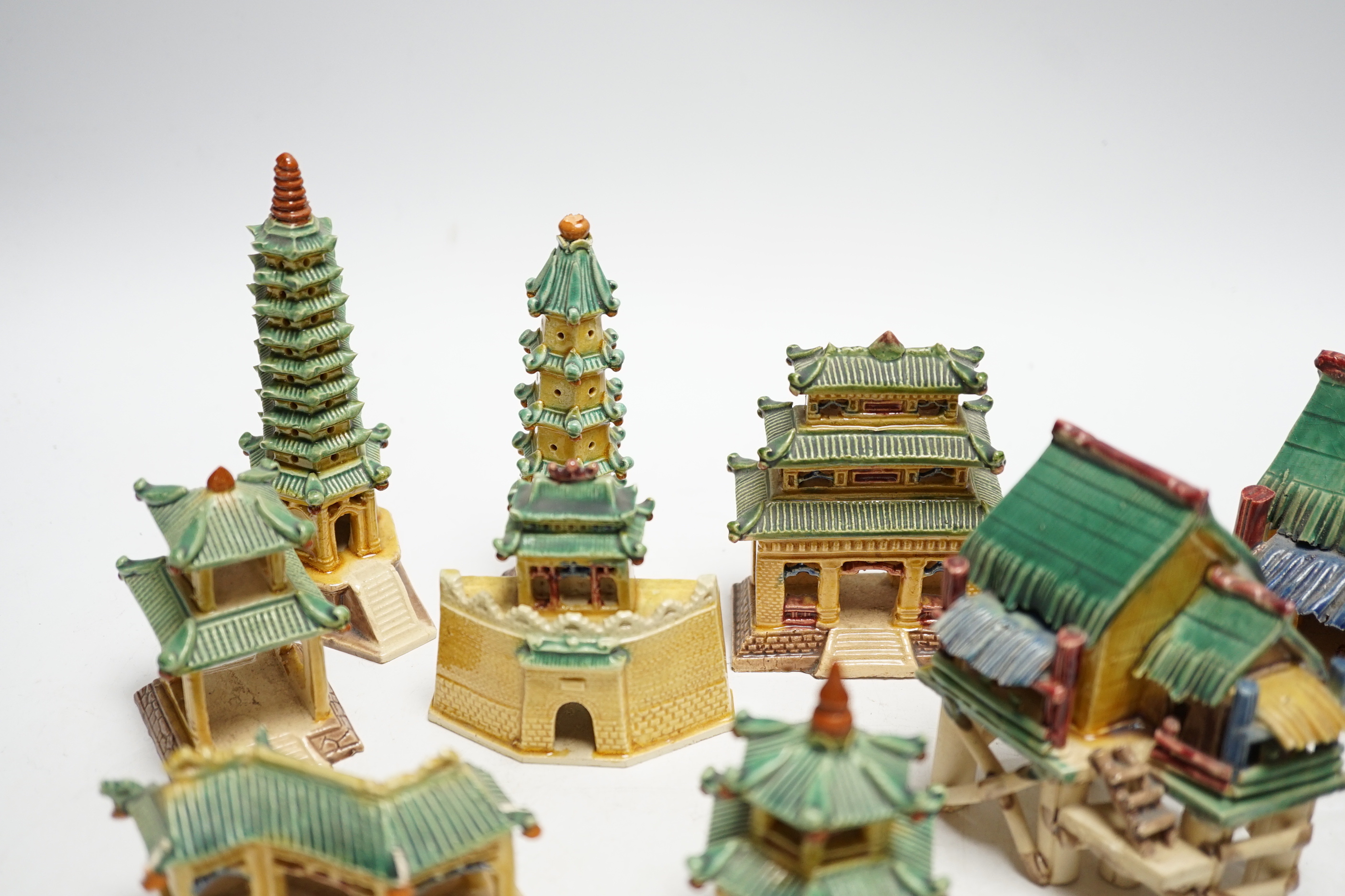 Chinese sancai glazed models of houses, a dish and a cloisonne pot, cloisonné pot 10cm high